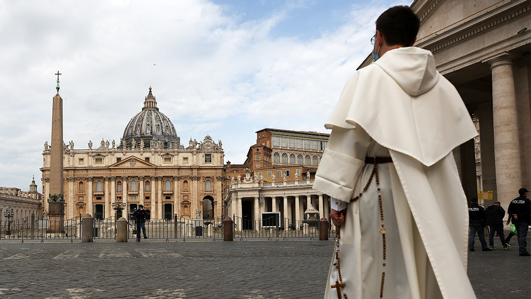 Обзор иноСМИ: «более агрессивная» стратегия США по ЯО и скандал в Ватикане