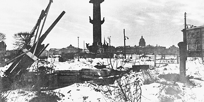 Искра Победы: памятные акции в честь дня прорыва блокады прошли в Петербурге