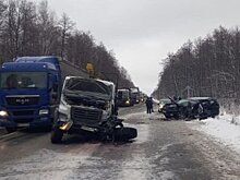 В Башкирии тягач из-за сильного ветра вынесло на встречную полосу