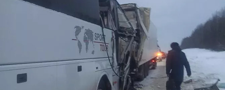 В аварии с автобусом под Ярославлем в числе пострадавших оказались 19 человек
