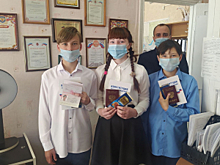 В Бичурском районе Бурятии накануне Дня знаний полицейские вручили паспорта гражданина РФ воспитанникам социального учреждения