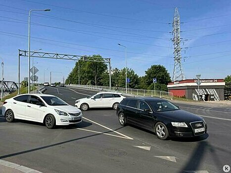 Новшество себя не оправдало: реверсивный светофор на Суворова работает теперь только в одну сторону