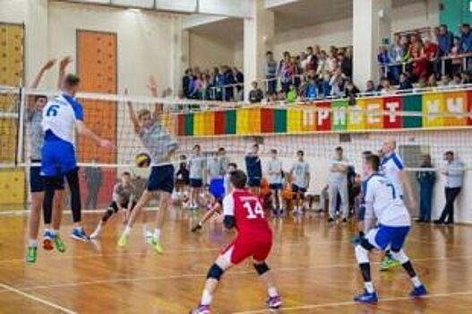 В Красноярском крае 25 часов без передышки играли в волейбол
