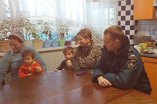 Сотрудники МЧС проводят профилактические рейды в жилых домах Зеленограда