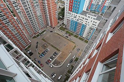 В России предложили сделать обязательной покупку парковки вместе с автомобилем