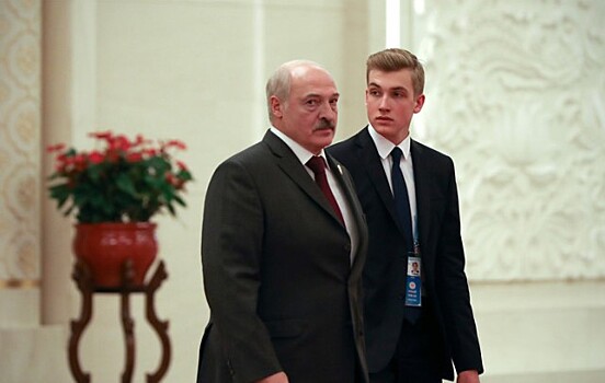 Сын Лукашенко назвал отца "плохим пациентом"