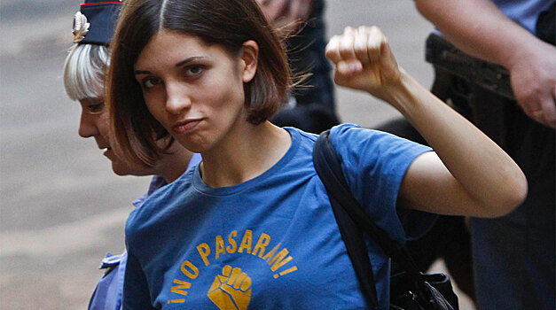 В Петербурге задержали участницу Pussy Riot