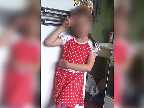 Соседка убитой в Вологде школьницы рассказала о ее семье