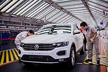 Volkswagen сократит производство из-за дефицита микросхем