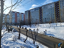 Власти объяснили, почему во Владивостоке до сих пор скользкие тротуары: незаметный реагент