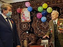 Южноуральский фронтовик получил поздравление от депутата Госдумы