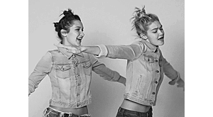 Два новых выхода сестер Хадид: чей образ тебе нравится больше?