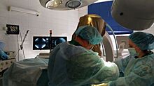 Сосудистые хирурги свердловского госпиталя для ветеранов войн провели уникальную операцию по устранению сужения артерии