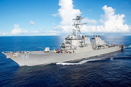 Эсминцы США в Черном море пообещали взять "на прицел"