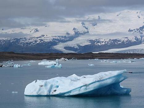 Первый военный экологический взвод приступил к очистке Арктики