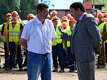 Виктор Емец рассказал рабочим на мосту, что будет, если не справятся к 1 ноября