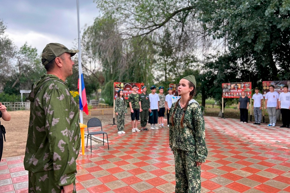 В Астраханской области открылся первый детский лагерь труда и отдыха