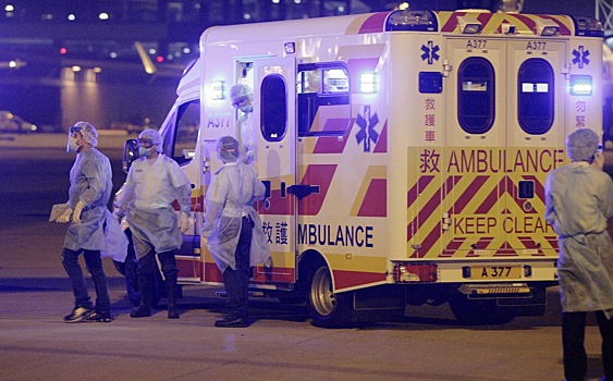 В Гонконге при столкновении автобусов пострадали почти 40 человек