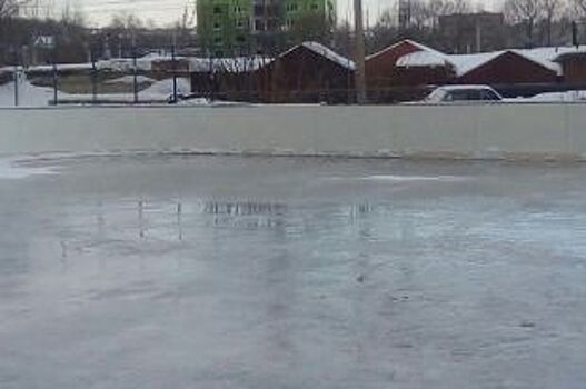 Из-за плюсовой температуры в Красноярске закрываются катки