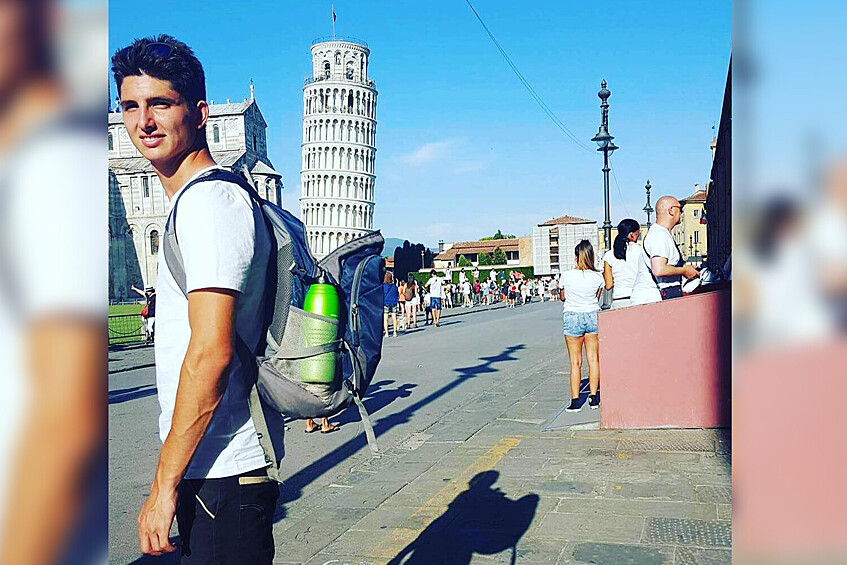  Ее строительство началось в итальянской Пизе в 1173 году и продолжалось почти 200 лет, до 1360 года.