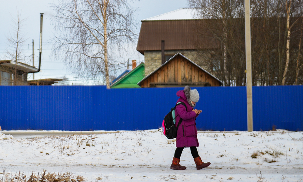 На российской трассе нашли шестилетнюю девочку