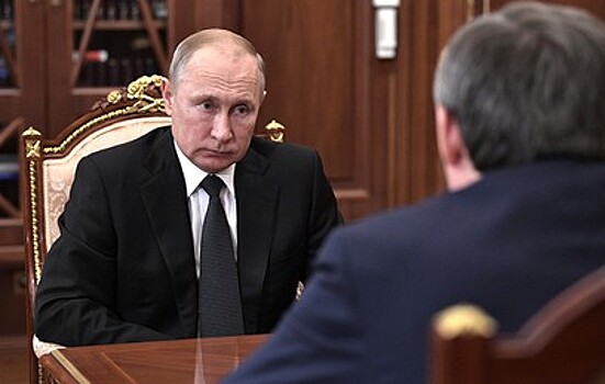 Глава "РусГидро" отчитался перед Путиным о работе