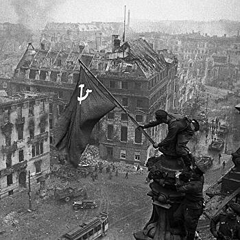 В РВИО рассказали, что водрузить Знамя Победы над Рейхстагом мечтал каждый красноармеец