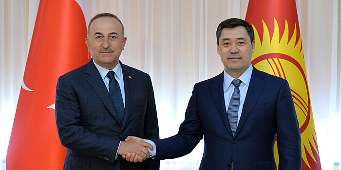 Кыргызстан намерен увеличить товарооборот с Турцией до миллиарда долларов в год