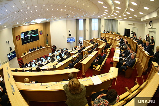 Оппозиция Думы ХМАО отказалась отдавать деньги депутатских фондов на нужды СВО