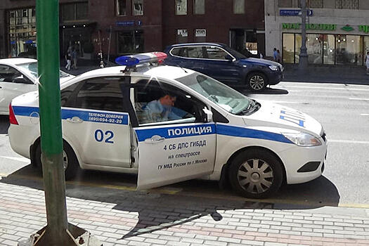 Бригада скорой помощи попала в ДТП в Москве