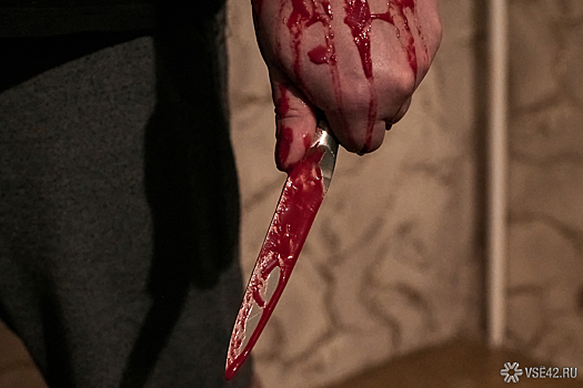 В Новокузнецке гость с ножом устроил кровавую бойню в общежитии