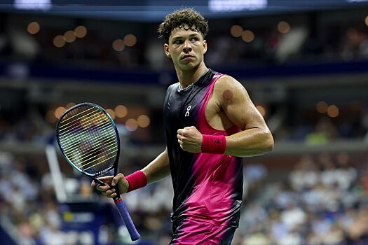 Теннис, US Open, Бен Шелтон: полуфинал с Новаком Джоковичем, рекорд подачи, равнение на Роджера Федерера