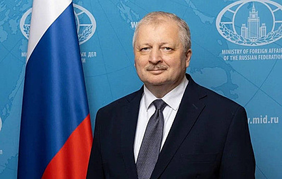 Александр Дарчиев: выбор между конфронтацией и взаимодействием за Вашингтоном