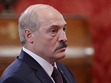 Лукашенко подарил марки итальянскому кардиналу