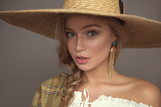 "В актерской профессии играют роль амбиции"