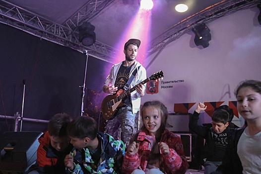 Национальный центр помощи детям провел концерт на День города