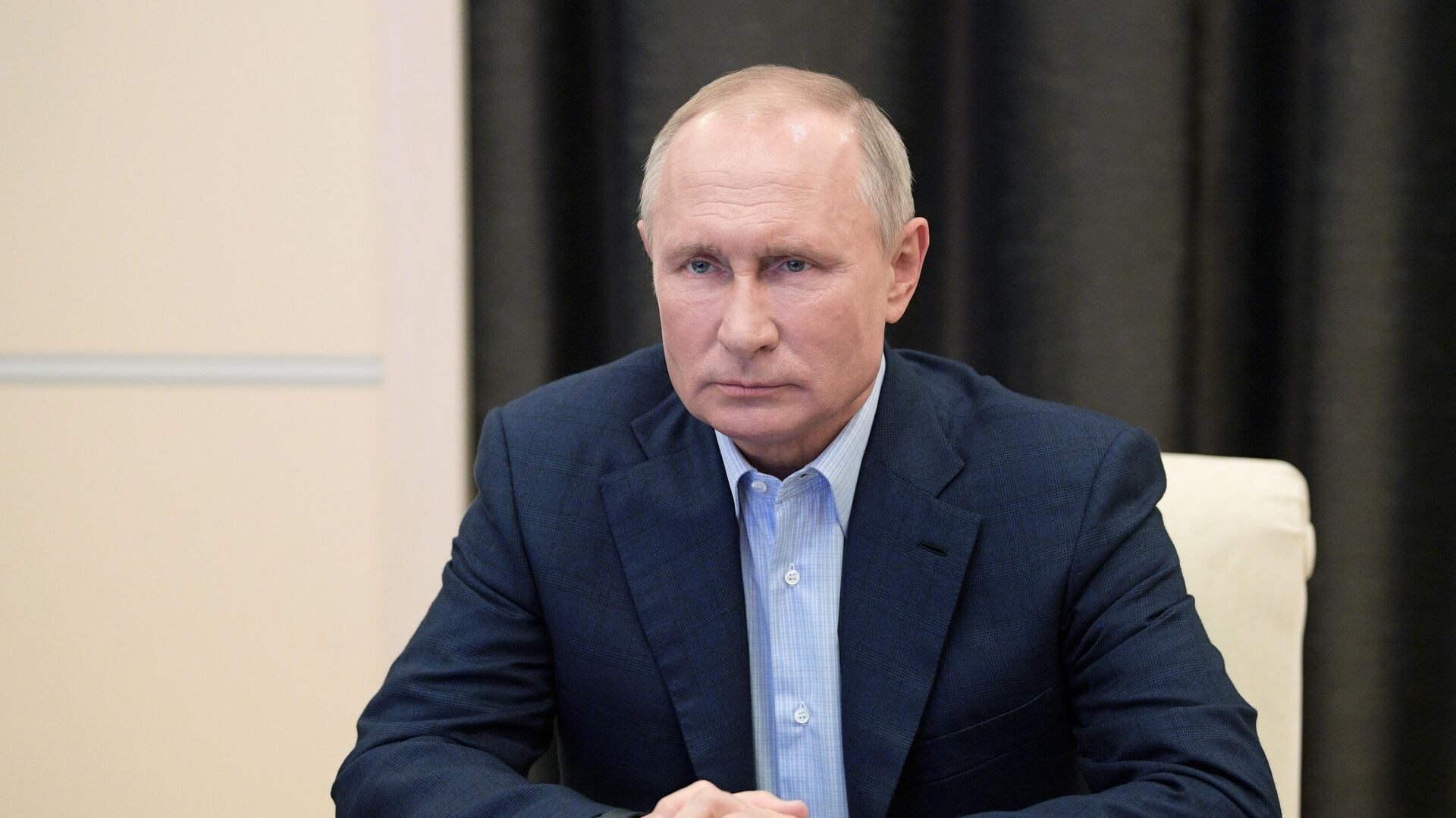 Пока вы не уснули: Кремль о «спецпослании» Путина Зеленскому и инцидент на военной базе