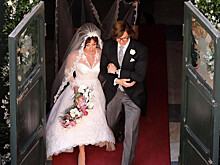 В Сети появились фотографии Леди Гага в роскошном свадебном платье