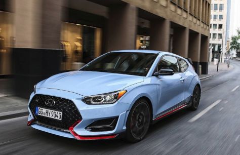 Hyundai N       Kia Stinger -  