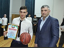 В Буйнакском районе наградили школьные спортивные клубы, ставших  победителями  и призёрами