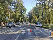 В Калининграде мотоциклист сбил на зебре 85-летнего пенсионера и уехал