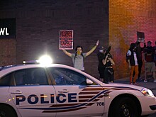 В Чикаго взломали радиоволну полиции, чтобы поставить песню F*** The Police
