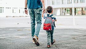 Стало известно, могут ли отца лишить права воспитывать детей после развода