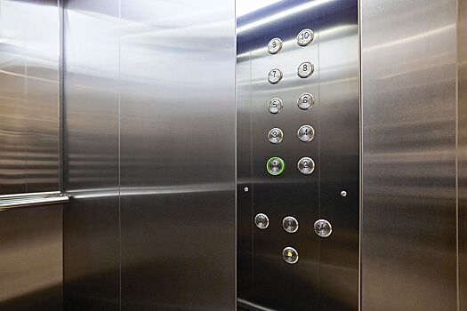 Более 2,6 тысячи лифтов заменят в Москве в этом году в рамках программы капремонта