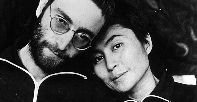 Создайте шедевр с вдовой Джона Леннона: в Москву привезли работы Йоко Оно
