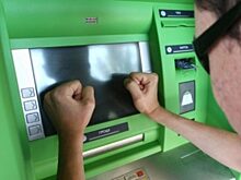 Банкоматы «обиделись» на жителей орловского поселка