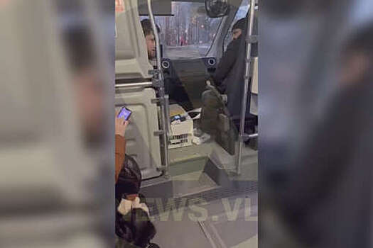 Водителя автобуса, обматерившего пассажиров, уволили с работы