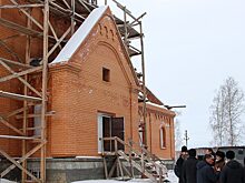Курганский Митрополит Даниил посетил строящийся храм в райцентре Варгаши