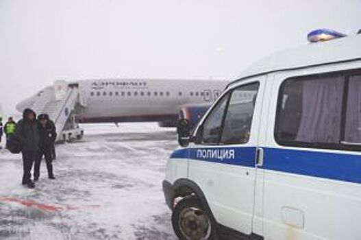 Жителя Ростова, разнесшего самолет, сняли с рейса
