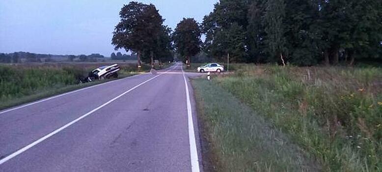 Ночью под Нестеровом Audi вылетела в кювет, пострадали 15-летняя девочка и двое мужчин